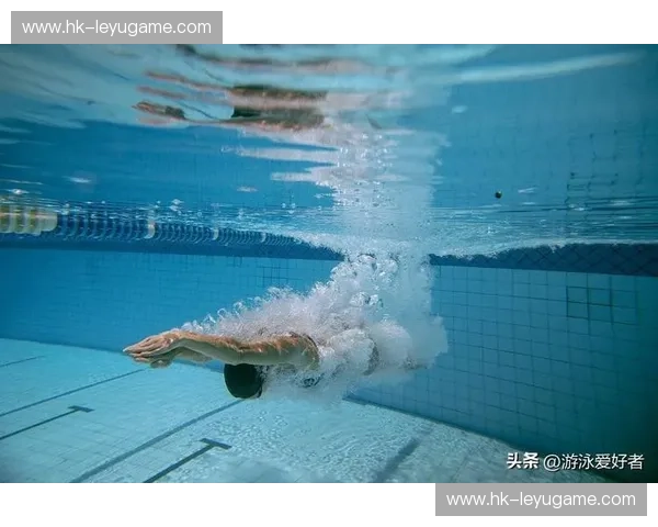 游泳直播回放：让每一次划水都成为学习的灯塔